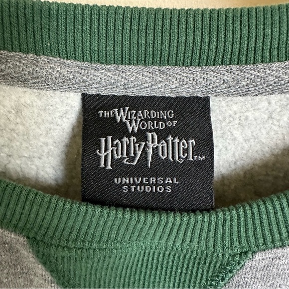 Wizarding World of Harry Potter Small Slytherin Crewneck Sweatshirt Universal S - Picture 5 of 6
